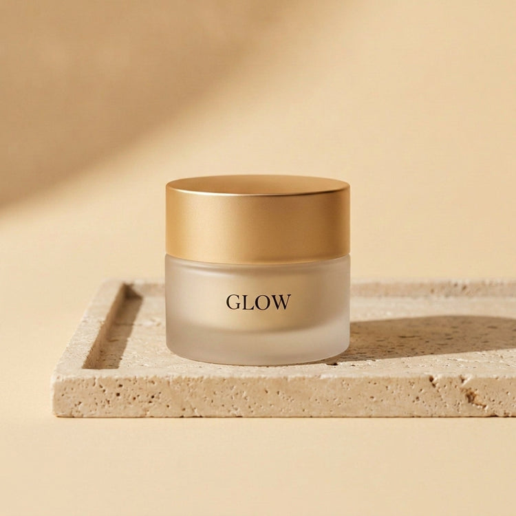 Crème Réparatrice Céramides GLOW - packshot éditorial sur travertin